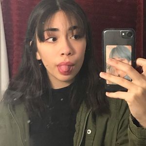 Meet your Posher, Nayelli